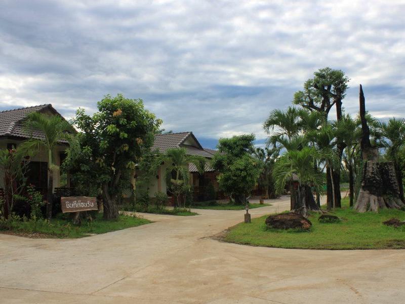 Maiyai Resort - Big Tree Kamphaeng Phet Exterior foto